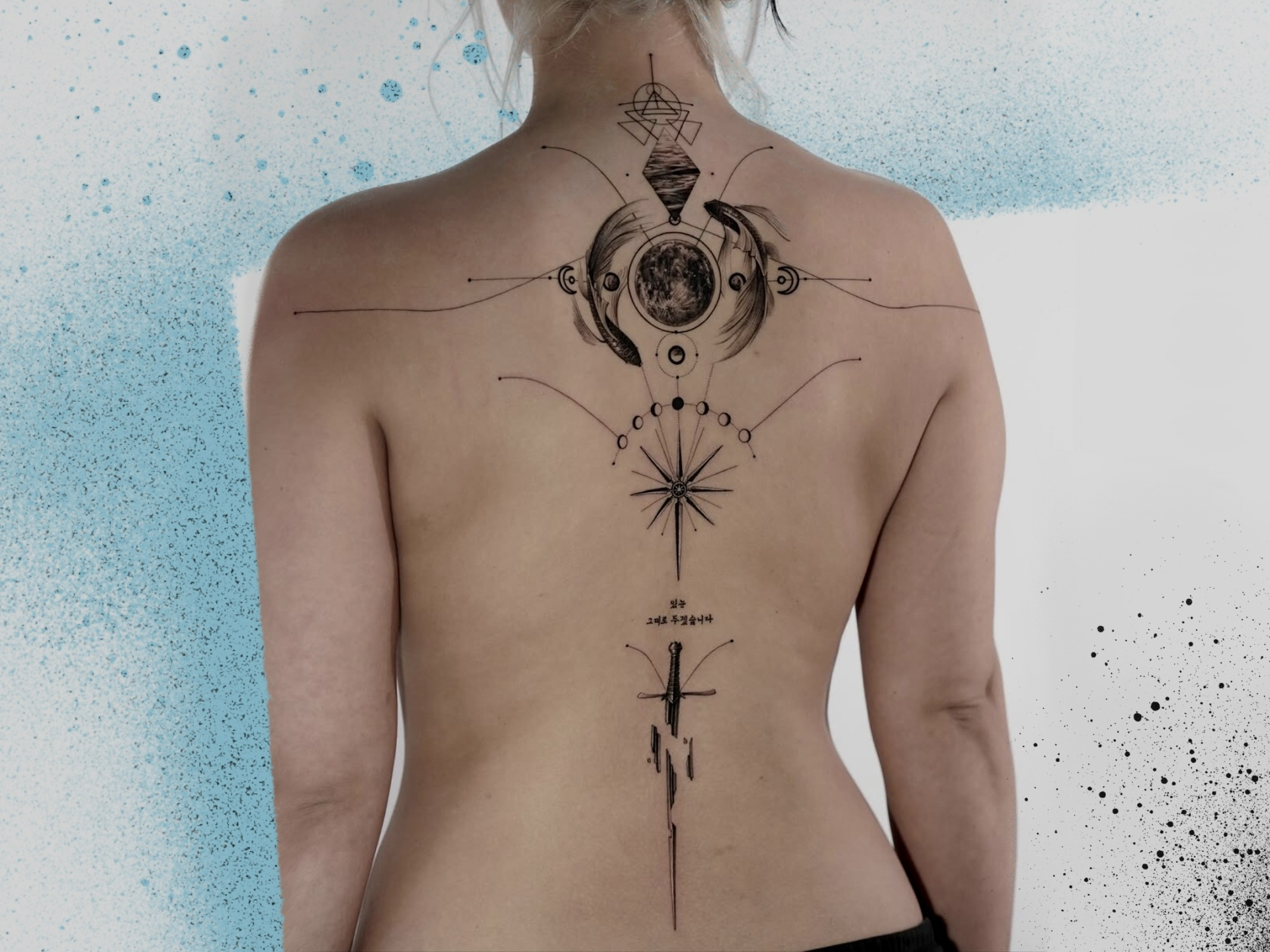 tatuaż łączący różne elementy i style