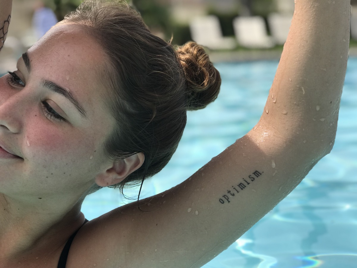 Tatuaż a basen – dlaczego to ryzykowne połączenie?